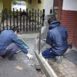 フェンスを撤去