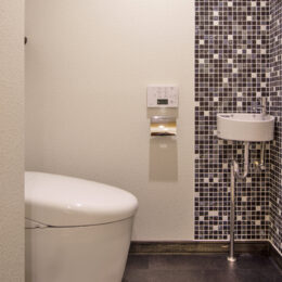 広いトイレに癒される。